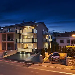 Tre Perle Apartment
